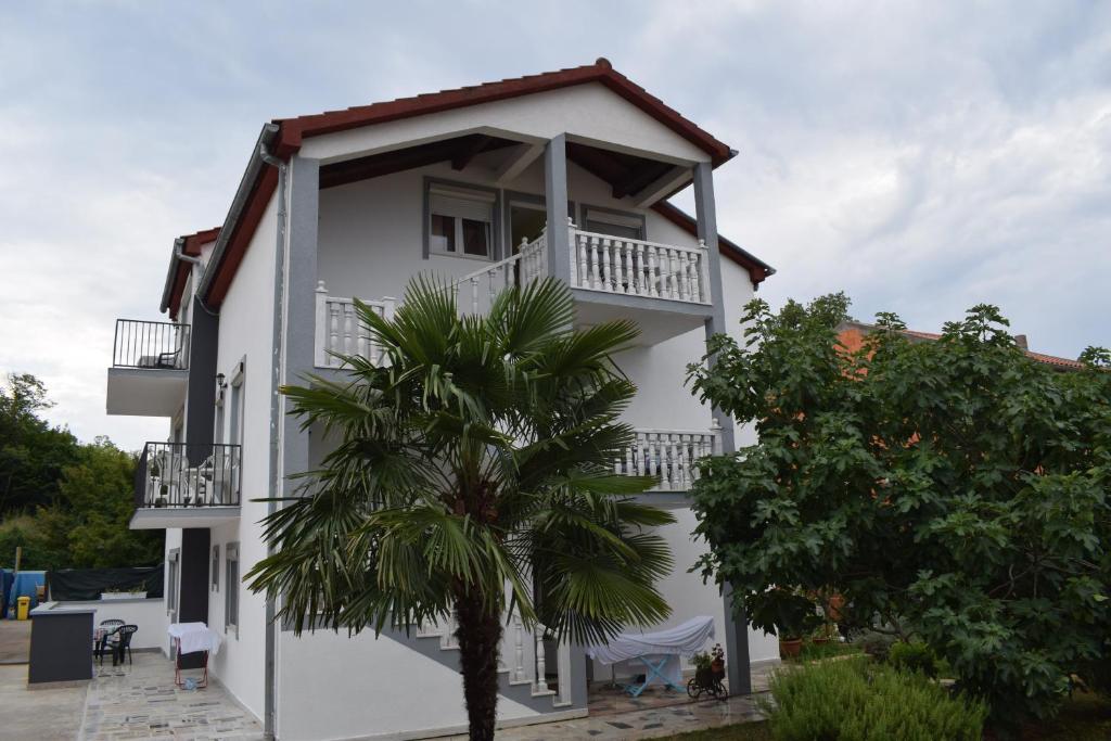 Apartments Malinska-Kajkic Zewnętrze zdjęcie